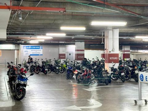 Consejos Para Estacionar Tu Moto En Plazas Comerciales Lo Que Los